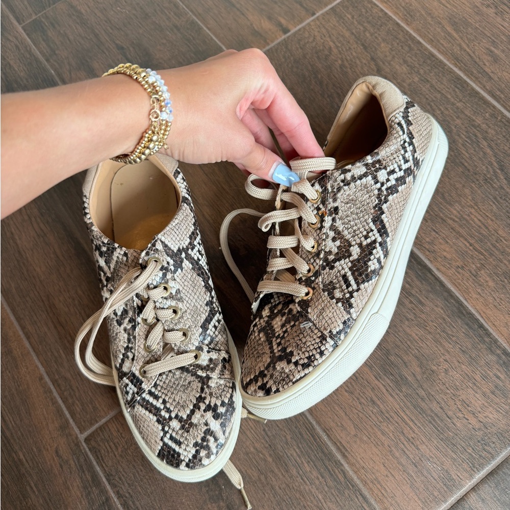 Snakeskin Pattern Women's Sneakers